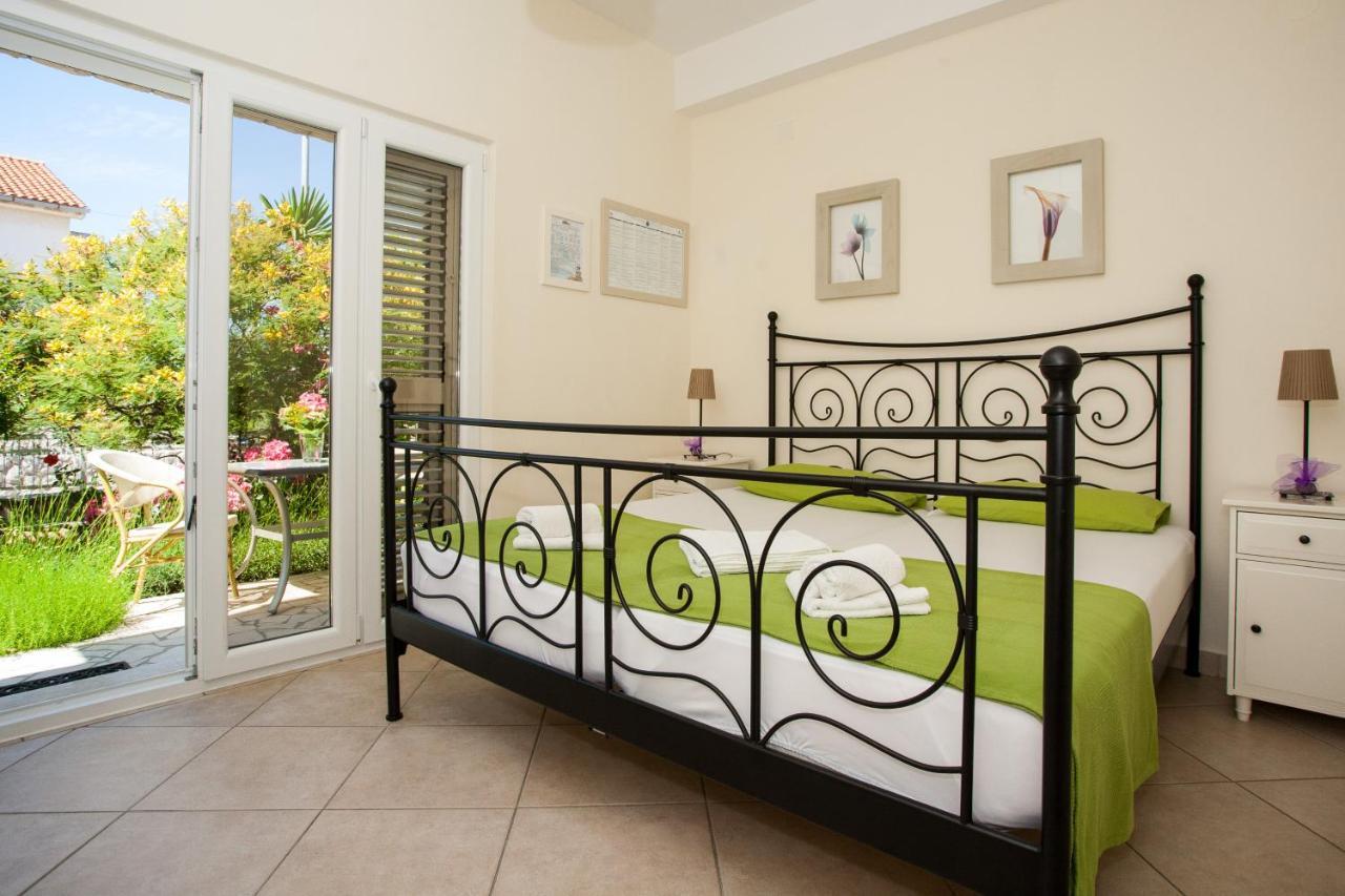 קרק Apartments Dino מראה חיצוני תמונה