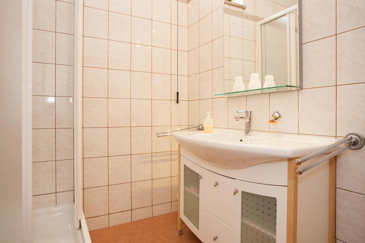 קרק Apartments Dino מראה חיצוני תמונה