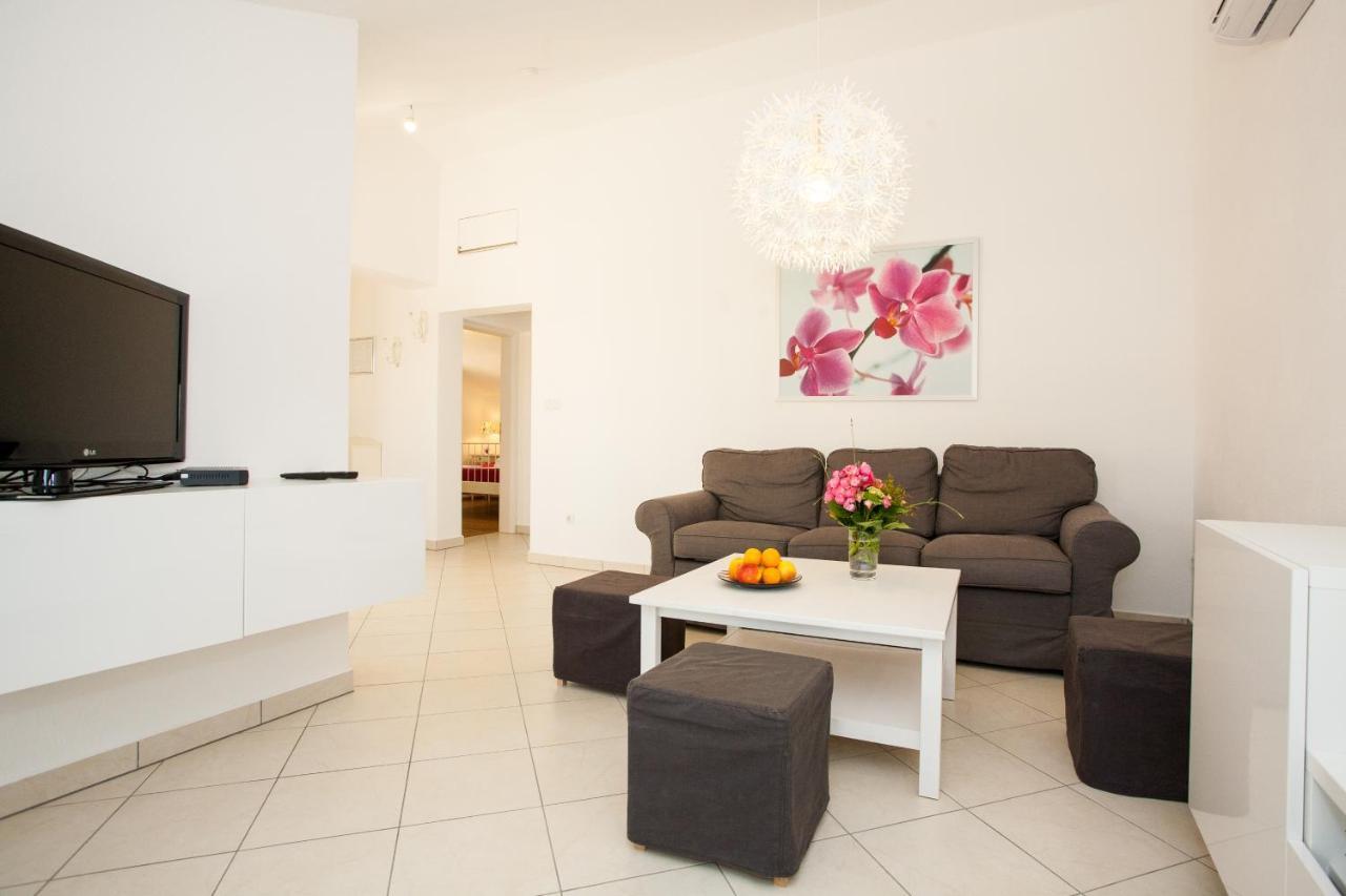 קרק Apartments Dino מראה חיצוני תמונה