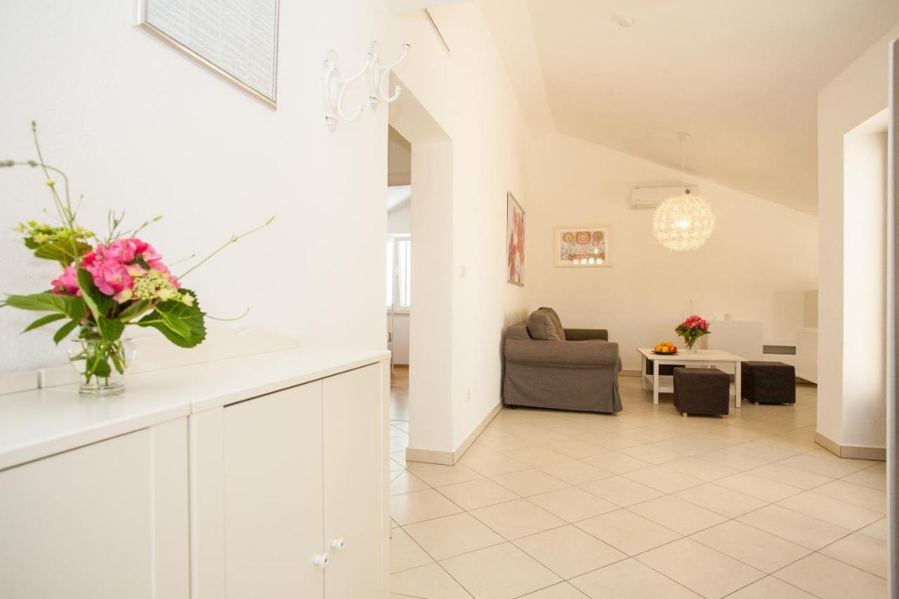 קרק Apartments Dino מראה חיצוני תמונה