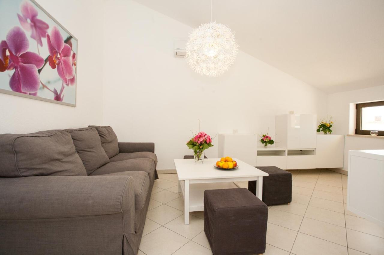 קרק Apartments Dino מראה חיצוני תמונה